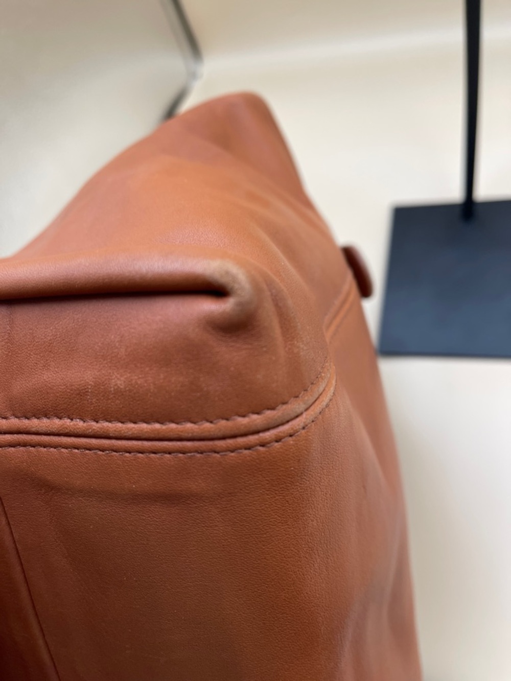 Vintage Coach Leather Tote Bag in Warm Tan Classic Style Small Tote - Picture 7 of 9